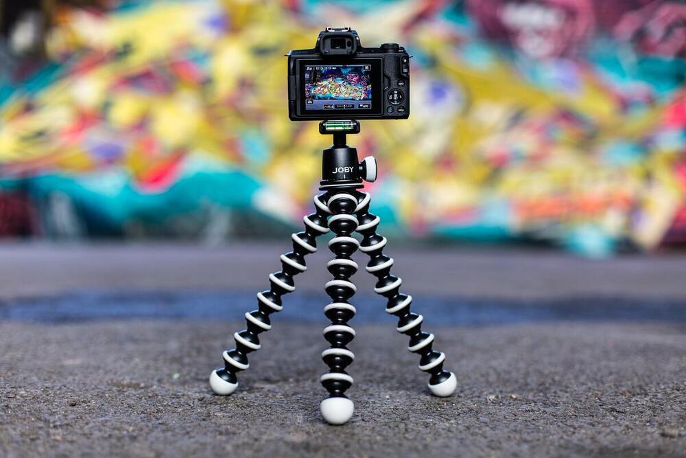 tripod camera